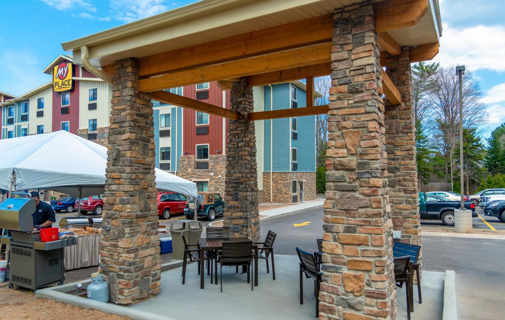 My Place Hotel-marquette, Mi Hotel 3*